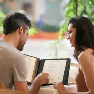 date night ideen restaurant menu match